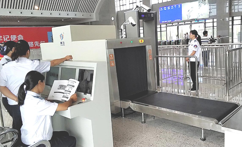 揭秘：安檢X光機是這樣分辨快遞物流違禁品的